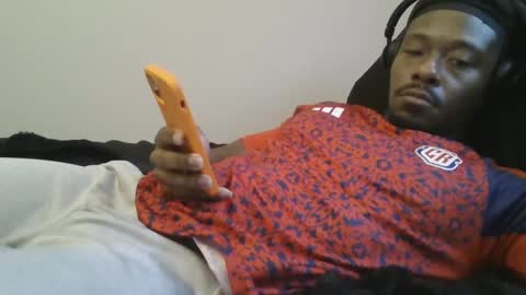 UrbanDicc online show from 6, 3, 2025