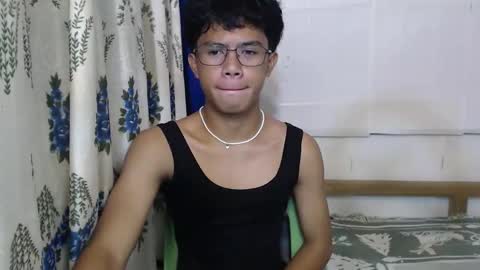 Snapshot of urbbyjosh chatting on 5, 1, 2025 joshua online show from 5, 1, 2025