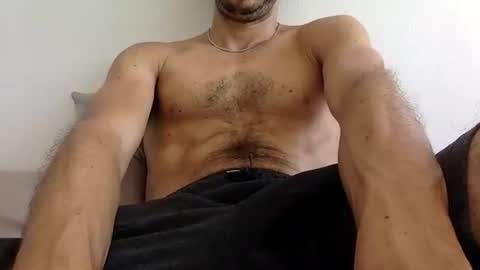 Snapshot of urbestbigdick chatting on 19, 11, 2025 urbestbigdick online show from 19, 11, 2025