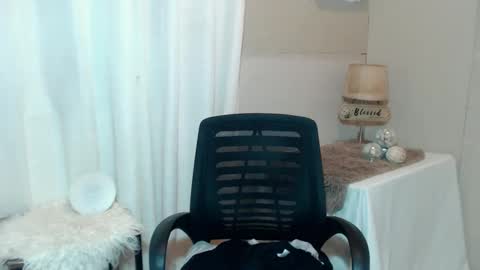 Snapshot of urcrushnextdoor_ chatting on 13, 1, 2025 urcrushnextdoor_ online show from 13, 1, 2025