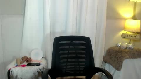 Snapshot of urcrushnextdoor_ chatting on 9, 2, 2025 urcrushnextdoor_ online show from 9, 2, 2025