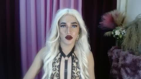 KENDALL online show from 15, 9, 2025