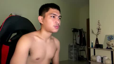 Snapshot of urcuteguy_jhonx chatting on 5, 3, 2026 Dannie online show from 5, 3, 2026