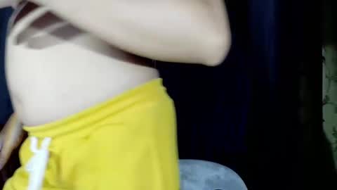 Snapshot of urdreamgirlpinay chatting on 7, 5, 2026 take me to your place online show from 7, 5, 2026