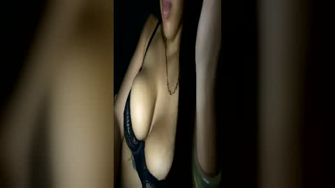 Snapshot of urfantasylanaebony chatting on 18, 6, 2026 urfantasylanaebony online show from 18, 6, 2026
