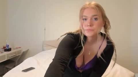 Maryia Kay online show from 11, 2, 2025