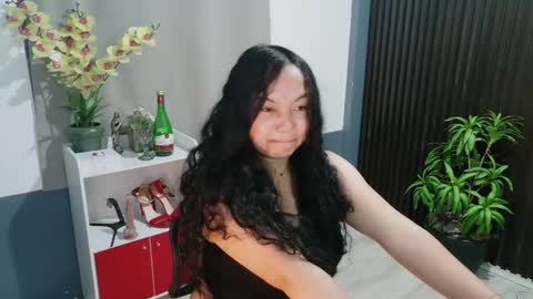 Scarlet online show from 15, 12, 2025