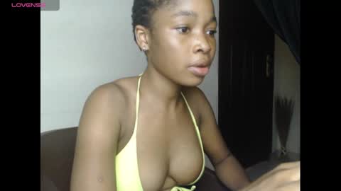 urflirtydoll online show from 4, 1, 2025