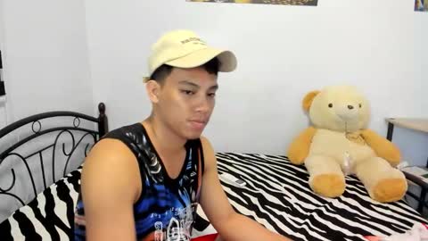 urfucker_vinz online show from 11, 5, 2026