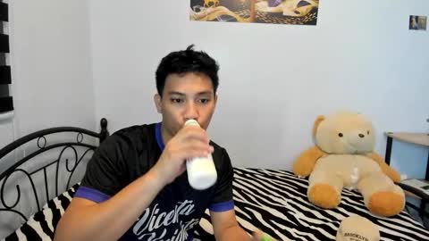 urfucker_vinz online show from 16, 5, 2026