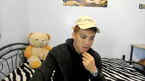 urfucker_vinz online show from 21, 5, 2026