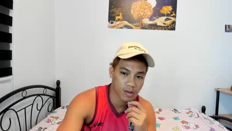 urfucker_vinz online show from 24, 5, 2026