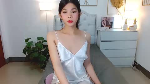 Im your doll maica online show from 18, 2, 2025