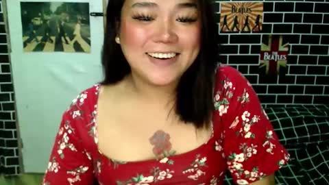 Snapshot of urgirl_dimple chatting on 14, 12, 2025 Dimple online show from 14, 12, 2025