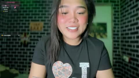 Snapshot of urgirl_dimple chatting on 3, 4, 2026 Dimple online show from 3, 4, 2026
