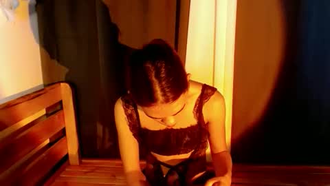 Snapshot of urgirl_leah chatting on 17, 10, 2025 Leah online show from 17, 10, 2025