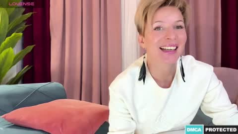 Jenny online show from 14, 12, 2024