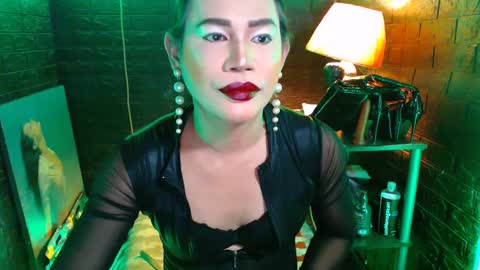 Snapshot of urhardcockqueenxxx chatting on 6, 3, 2025 queen norelle online show from 6, 3, 2025