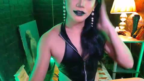 Snapshot of urhardcockqueenxxx chatting on 13, 10, 2025 queen norelle online show from 13, 10, 2025