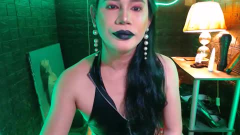 Snapshot of urhardcockqueenxxx chatting on 22, 10, 2025 queen norelle online show from 22, 10, 2025