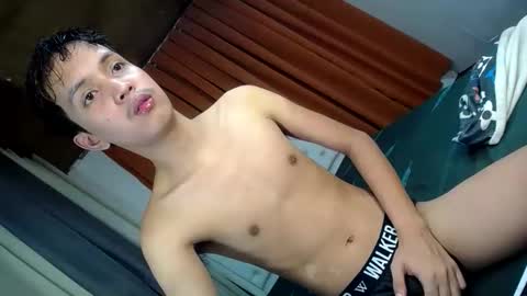 urhot_johny online show from 8, 6, 2026