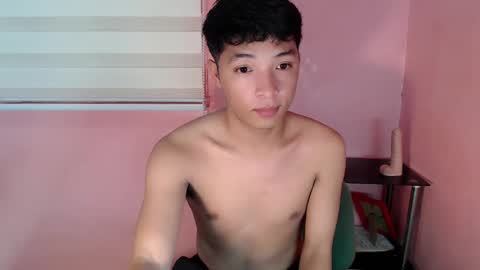Snapshot of urhotethanxx chatting on 6, 2, 2025 Ethan online show from 6, 2, 2025