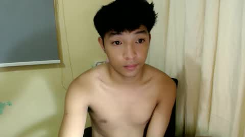 Snapshot of urhotethanxx chatting on 6, 10, 2025 Ethan online show from 6, 10, 2025