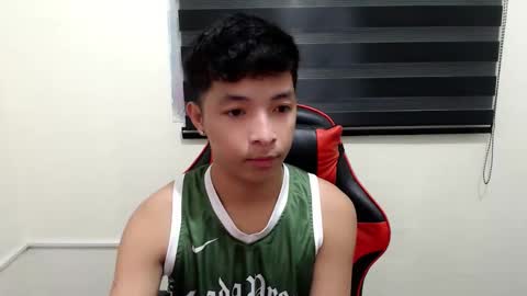 Snapshot of urhotethanxx chatting on 1, 11, 2025 Ethan online show from 1, 11, 2025