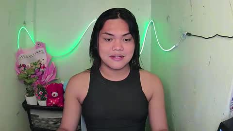 urhottie_bella online show from 15, 9, 2025