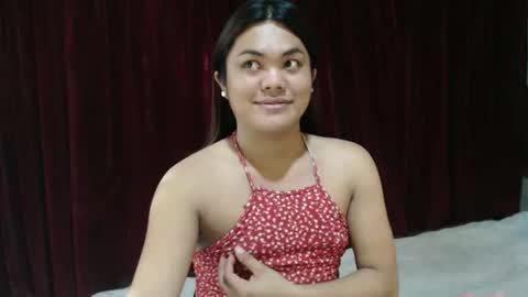 Snapshot of urhottie_bella chatting on 2, 3, 2026 urhottie_bella online show from 2, 3, 2026