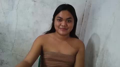 Snapshot of urhottie_bella chatting on 18, 3, 2026 urhottie_bella online show from 18, 3, 2026