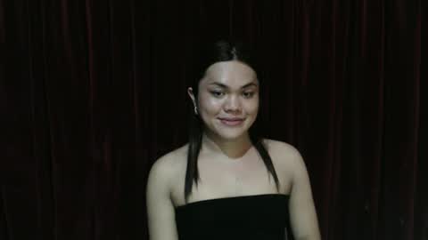 urhottie_bella online show from 17, 5, 2026