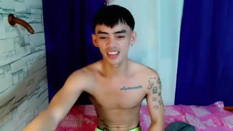 Snapshot of urhunky_boy chatting on 28, 5, 2026 urhunky_boy online show from 28, 5, 2026