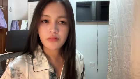 Amira online show from 8, 10, 2025