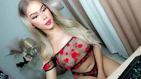 Snapshot of urlovelyangelts chatting on 21, 10, 2025 ANGEL online show from 21, 10, 2025