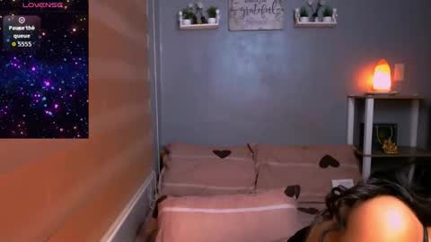 urlovingtrans online show from 14, 10, 2025