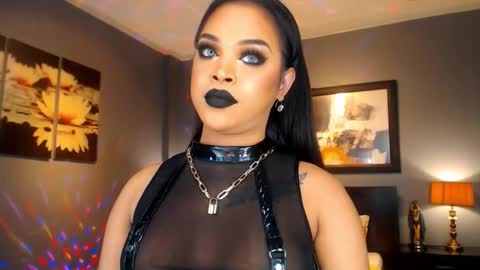 UrMajestyTyra online show from 22, 3, 2026