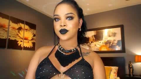 UrMajestyTyra online show from 1, 5, 2026