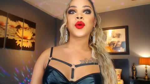 UrMajestyTyra online show from 7, 5, 2026