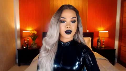 UrMajestyTyra online show from 16, 6, 2026