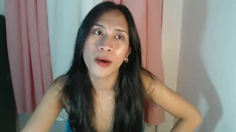 Snapshot of urnaughty_navea18 chatting on 4, 2, 2025 Navea online show from 4, 2, 2025