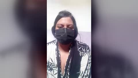 Snapshot of uroojkhan6 chatting on 25, 7, 2026 uroojkhan6 online show from 25, 7, 2026