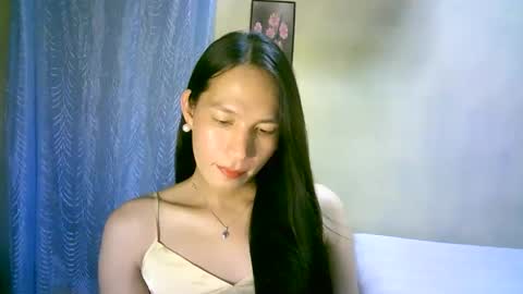 queen julia not into CHEAPGUY online show from 8, 2, 2025