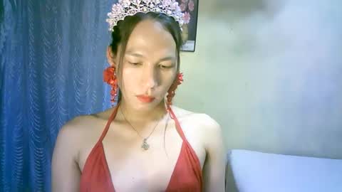 queen julia not into CHEAPGUY online show from 20, 2, 2025
