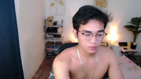 urpinoy_cummer online show from 2, 11, 2025