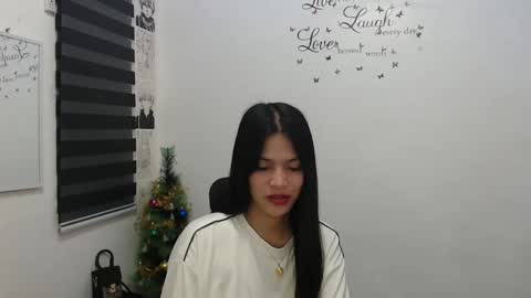 hi im kim online show from 19, 12, 2024