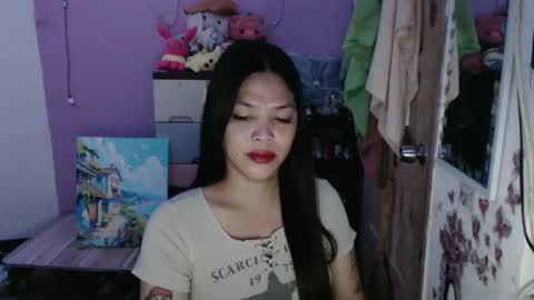 Snapshot of urpreciouspinayxxx chatting on 3, 3, 2026 hi im kim online show from 3, 3, 2026