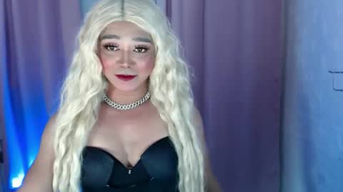 Snapshot of urqueen_cassandra chatting on 1, 10, 2025 BEA online show from 1, 10, 2025