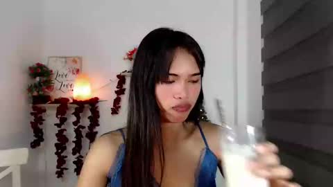 ursandra_xx online show from 3, 3, 2025