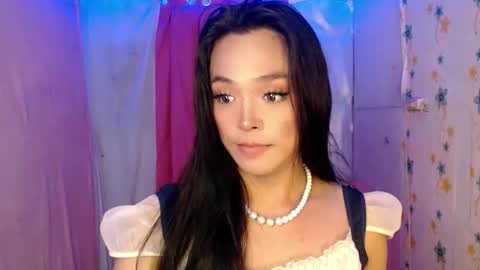 TYRA online show from 8, 4, 2026